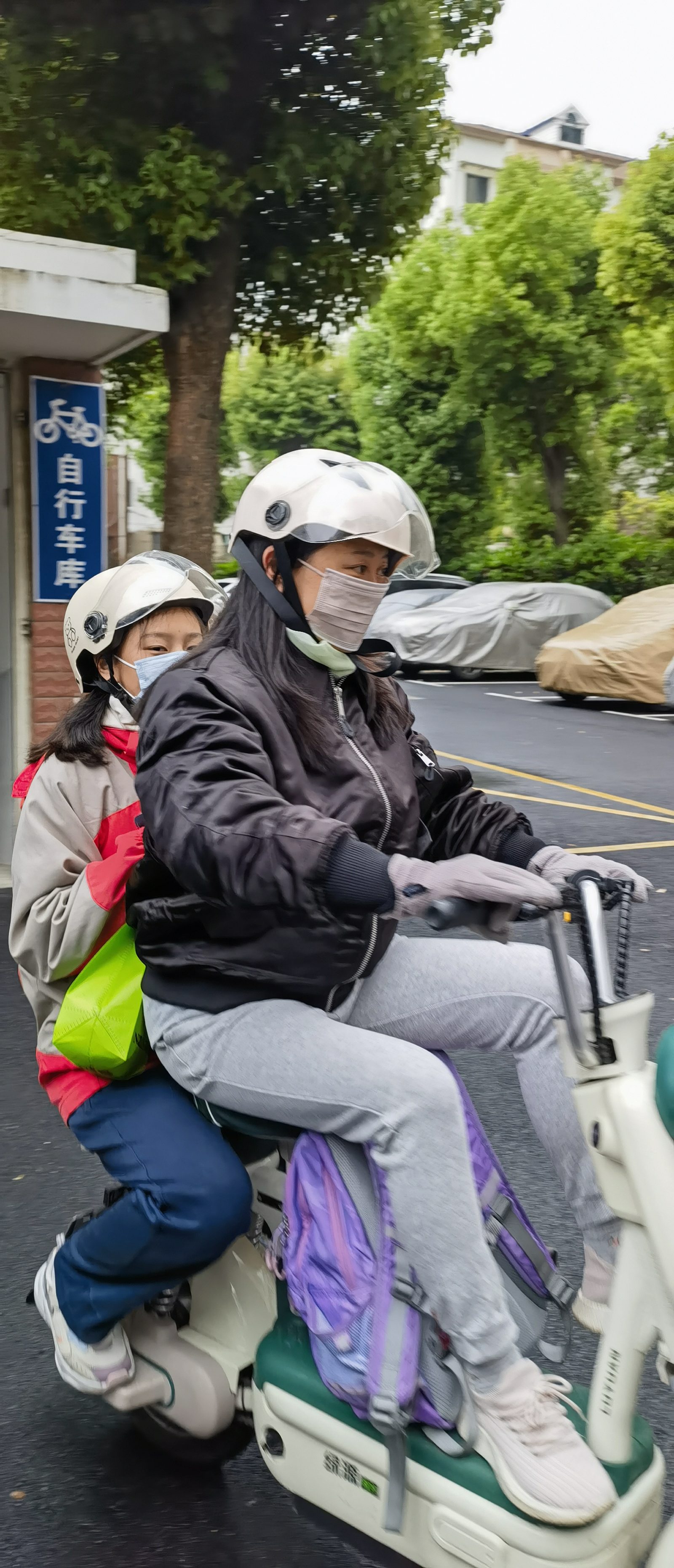 快到学校了